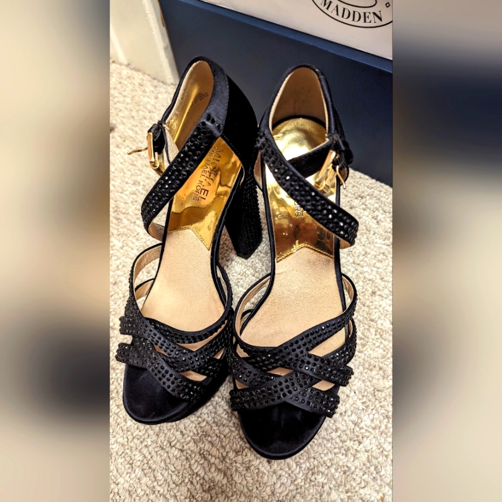 Michael Kors heels size 8